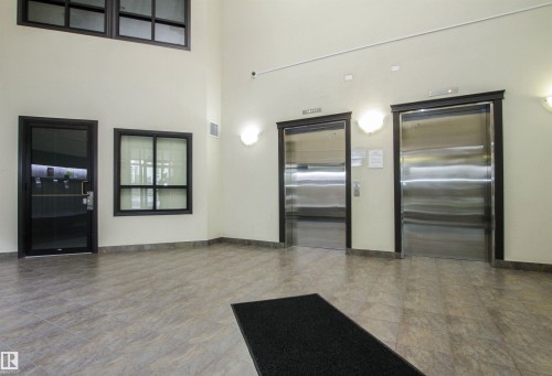 7208 7327 South Terwillegar Drive, Edmonton, AB - Indoor Photo Showing Other Room