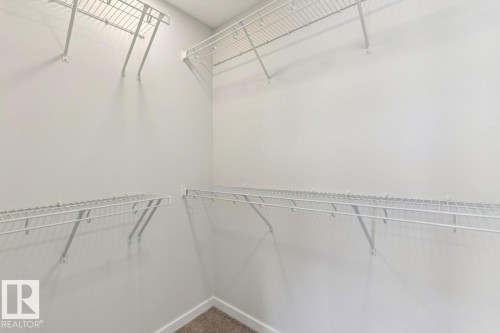 318 26 Street, Edmonton, AB - Indoor With Storage