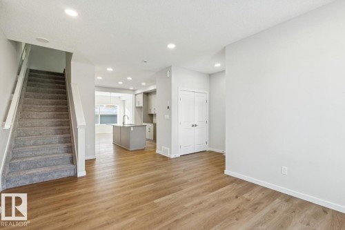 318 26 Street, Edmonton, AB - Indoor