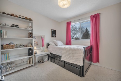 4318 43 Avenue, Leduc, AB - Indoor Photo Showing Bedroom