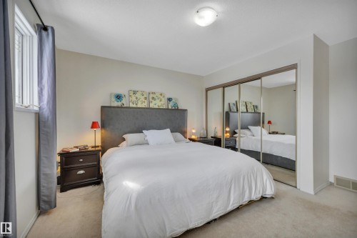 4318 43 Avenue, Leduc, AB - Indoor Photo Showing Bedroom