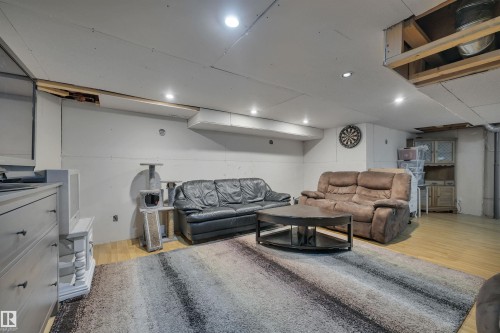 4318 43 Avenue, Leduc, AB - Indoor