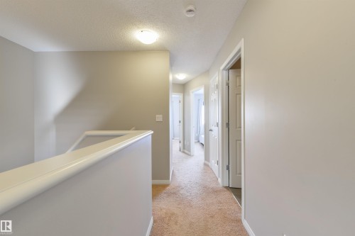 8333 Ellis Crescent, Edmonton, AB - Indoor
