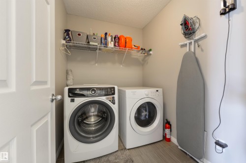 8333 Ellis Crescent, Edmonton, AB - Indoor Photo Showing Basement