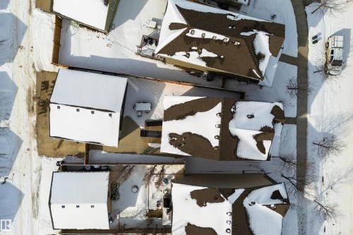 8333 Ellis Crescent, Edmonton, AB - Outdoor With View