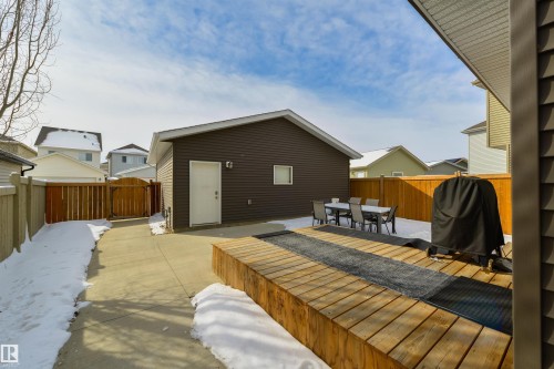 8333 Ellis Crescent, Edmonton, AB - Outdoor With Exterior