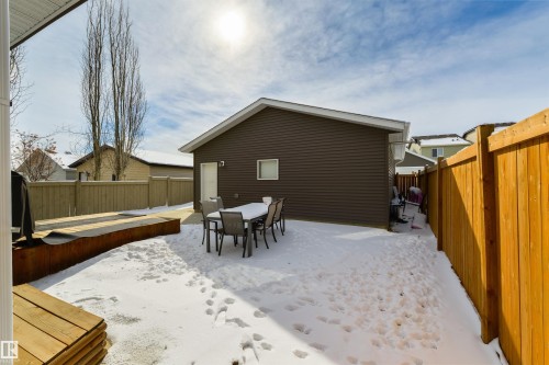 8333 Ellis Crescent, Edmonton, AB - Outdoor With Exterior