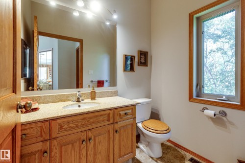 602 Pheasant Close, Rural Camrose County, AB - Indoor Photo Showing Bathroom