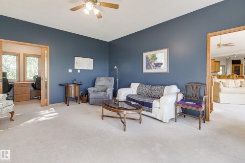602 Pheasant Close, Rural Camrose County, AB - Indoor Photo Showing Other Room