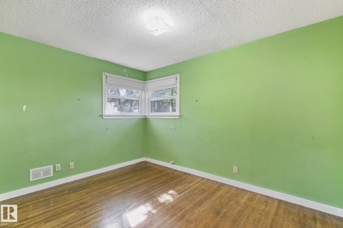 13915 102 Avenue, Edmonton, AB - Indoor Photo Showing Other Room