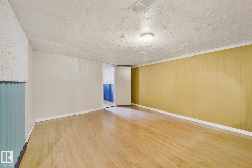 13915 102 Avenue, Edmonton, AB - Indoor Photo Showing Other Room