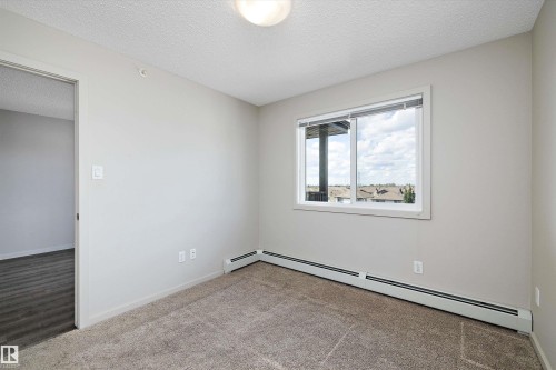 414 5404 7 Ave, Edmonton, AB - Indoor Photo Showing Other Room