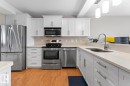 5 1001 7 Avenue, Cold Lake, AB  - Indoor Photo Showing Kitchen With Stainless Steel Kitchen With Double Sink With Upgraded Kitchen 