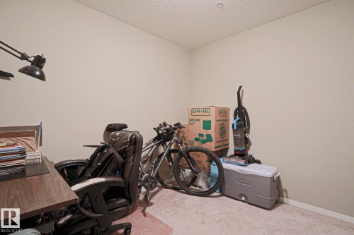 110 3207 James Mowatt Trail, Edmonton, AB - Indoor