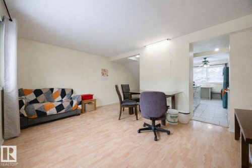 774 Abbottsfield Road Nw, Edmonton, AB - Indoor