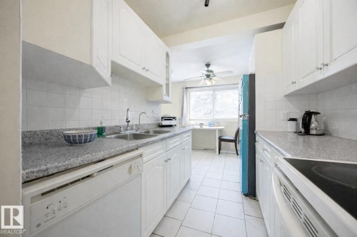 774 Abbottsfield Road Nw, Edmonton, AB - Indoor Photo Showing Kitchen With Double Sink With Upgraded Kitchen