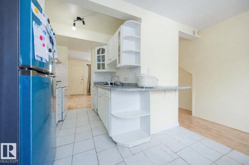 774 Abbottsfield Road Nw, Edmonton, AB - Indoor