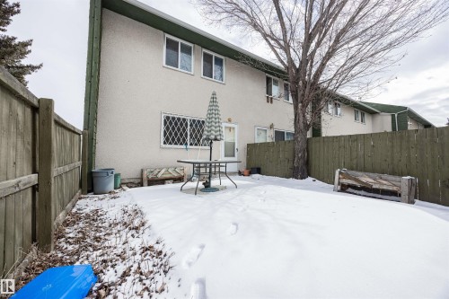 774 Abbottsfield Road Nw, Edmonton, AB - Outdoor With Exterior