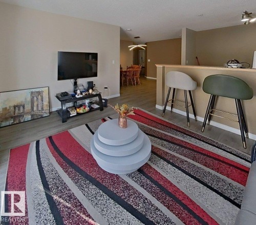 203 14708 50 Street, Edmonton, AB - Indoor