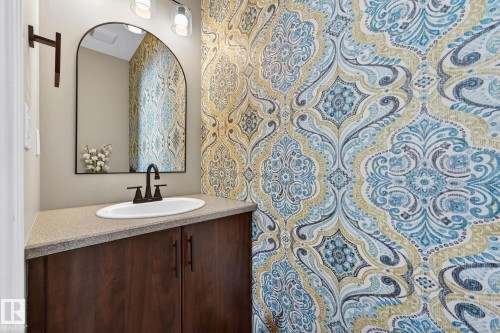 11 4367 Veterans Way, Edmonton, AB - Indoor Photo Showing Bathroom