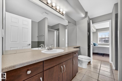 11 4367 Veterans Way, Edmonton, AB - Indoor Photo Showing Bathroom