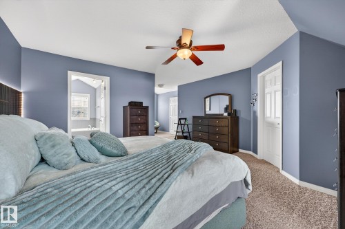 11 4367 Veterans Way, Edmonton, AB - Indoor Photo Showing Bedroom