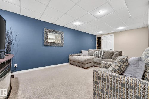 11 4367 Veterans Way, Edmonton, AB - Indoor