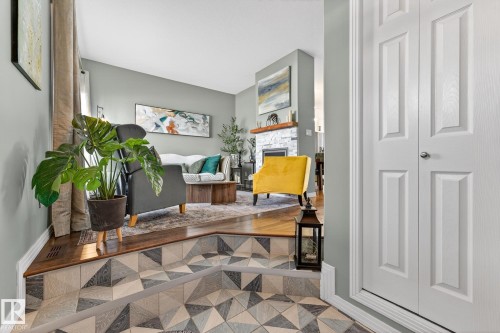 11 4367 Veterans Way, Edmonton, AB - Indoor