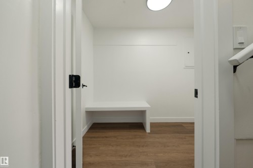 12033 54 Street, Edmonton, AB - Indoor Photo Showing Other Room