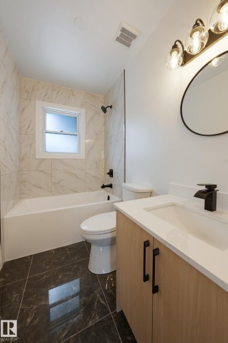 12033 54 Street, Edmonton, AB - Indoor Photo Showing Bathroom