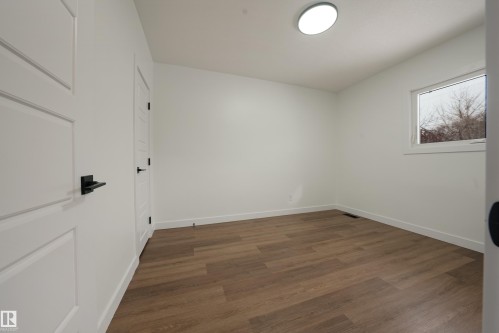 12033 54 Street, Edmonton, AB - Indoor Photo Showing Other Room