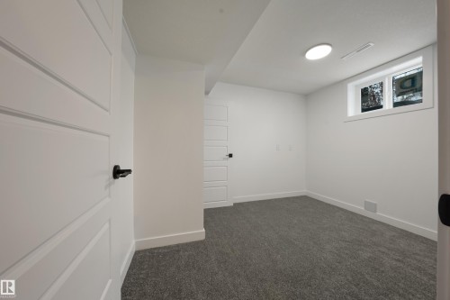 12033 54 Street, Edmonton, AB - Indoor Photo Showing Other Room
