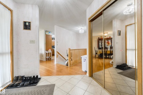 10840 25 Avenue, Edmonton, AB - Indoor Photo Showing Other Room