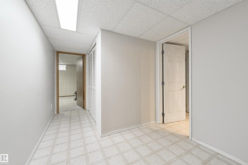 10840 25 Avenue, Edmonton, AB - Indoor Photo Showing Other Room