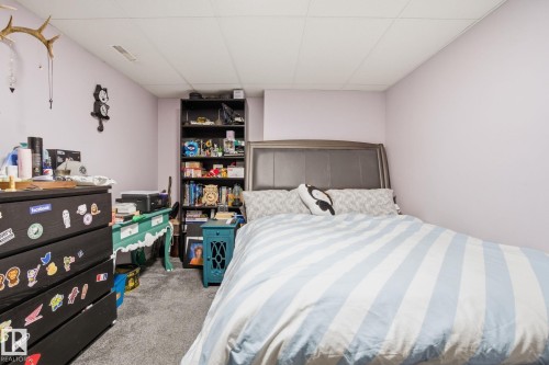 373 Kline Crescent, Edmonton, AB - Indoor Photo Showing Bedroom