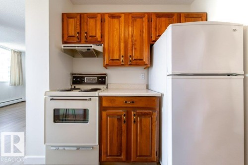 1101 12141 Jasper Avenue, Edmonton, AB - Indoor Photo Showing Kitchen