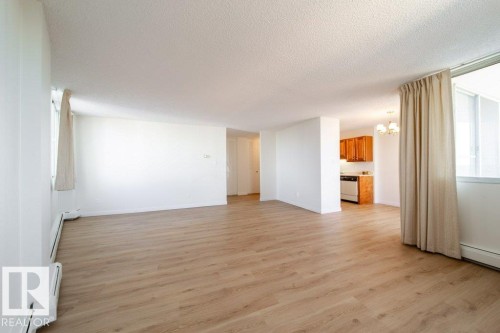 1101 12141 Jasper Avenue, Edmonton, AB - Indoor