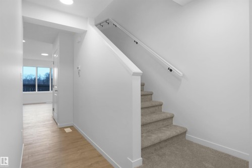 59 19904 31 Avenue, Edmonton, AB - Indoor Photo Showing Other Room