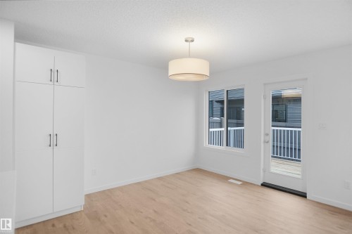 59 19904 31 Avenue, Edmonton, AB - Indoor Photo Showing Other Room