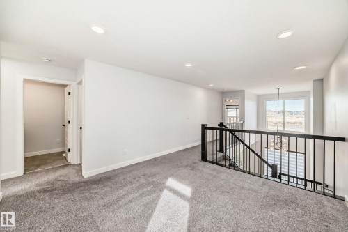 Bonus Room - 9411 Pear Crescent, Edmonton, AB - Indoor Photo Showing Other Room
