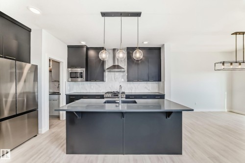 9411 Pear Crescent, Edmonton, AB - Indoor Photo Showing Kitchen With Upgraded Kitchen