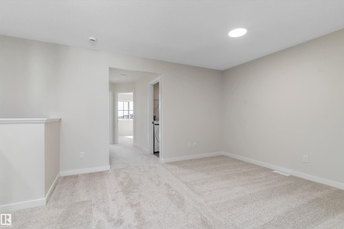112 Edgemont Wynd Nw, Edmonton, AB - Indoor Photo Showing Other Room
