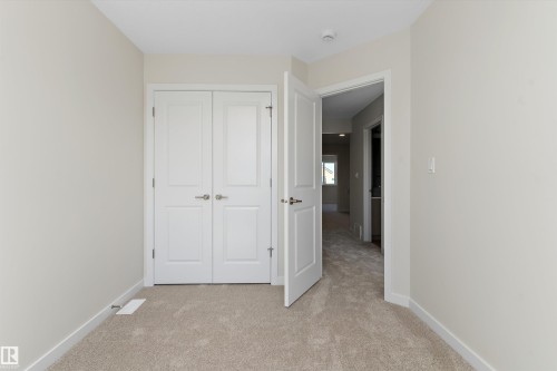 112 Edgemont Wynd Nw, Edmonton, AB - Indoor Photo Showing Other Room