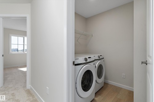 112 Edgemont Wynd Nw, Edmonton, AB - Indoor Photo Showing Laundry Room