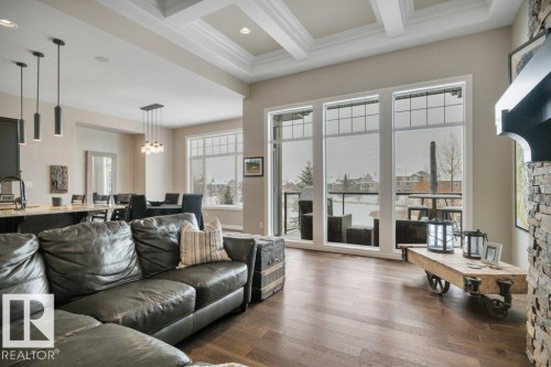 3262 Whitelaw Drive, Edmonton, AB - Indoor Photo Showing Living Room