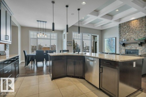 3262 Whitelaw Drive, Edmonton, AB - Indoor Photo Showing Kitchen With Upgraded Kitchen