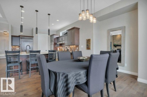3262 Whitelaw Drive, Edmonton, AB - Indoor Photo Showing Dining Room