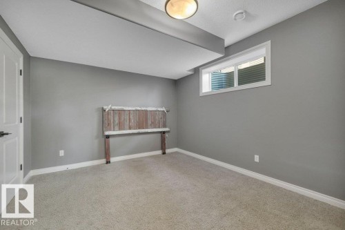 3262 Whitelaw Drive, Edmonton, AB - Indoor Photo Showing Other Room
