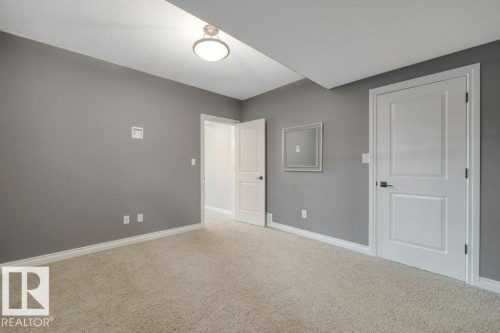 3262 Whitelaw Drive, Edmonton, AB - Indoor Photo Showing Other Room