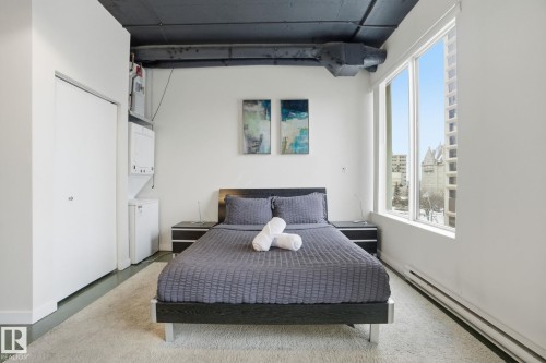 509 10024 Jasper Avenue, Edmonton, AB - Indoor Photo Showing Bedroom